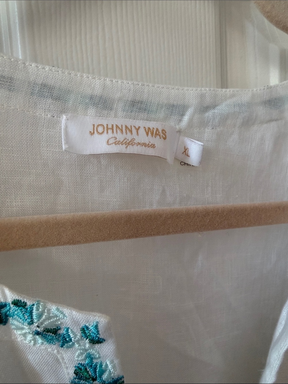 Johnny Was White Tunic with Teal Floral Embroidery - Picture 2 of 7